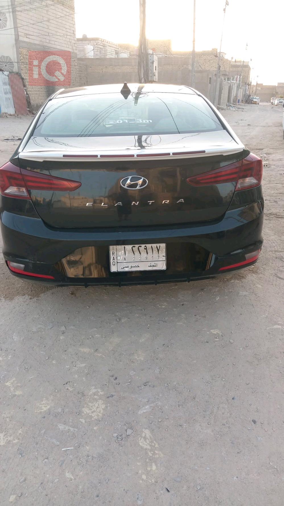 هیوندای ئەلەنترا